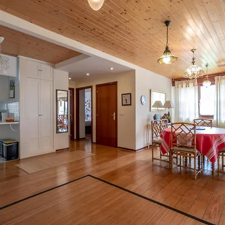 דירה Ganburu By People