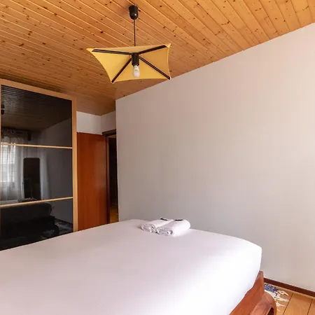 Ganburu By People Appartamento Bilbao